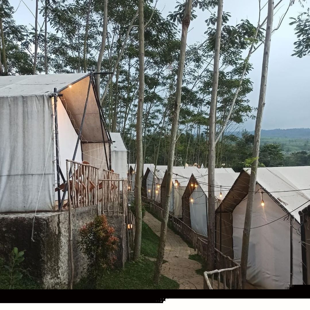 Spot Glamping Untuk Pasangan Yang Baru Menikah